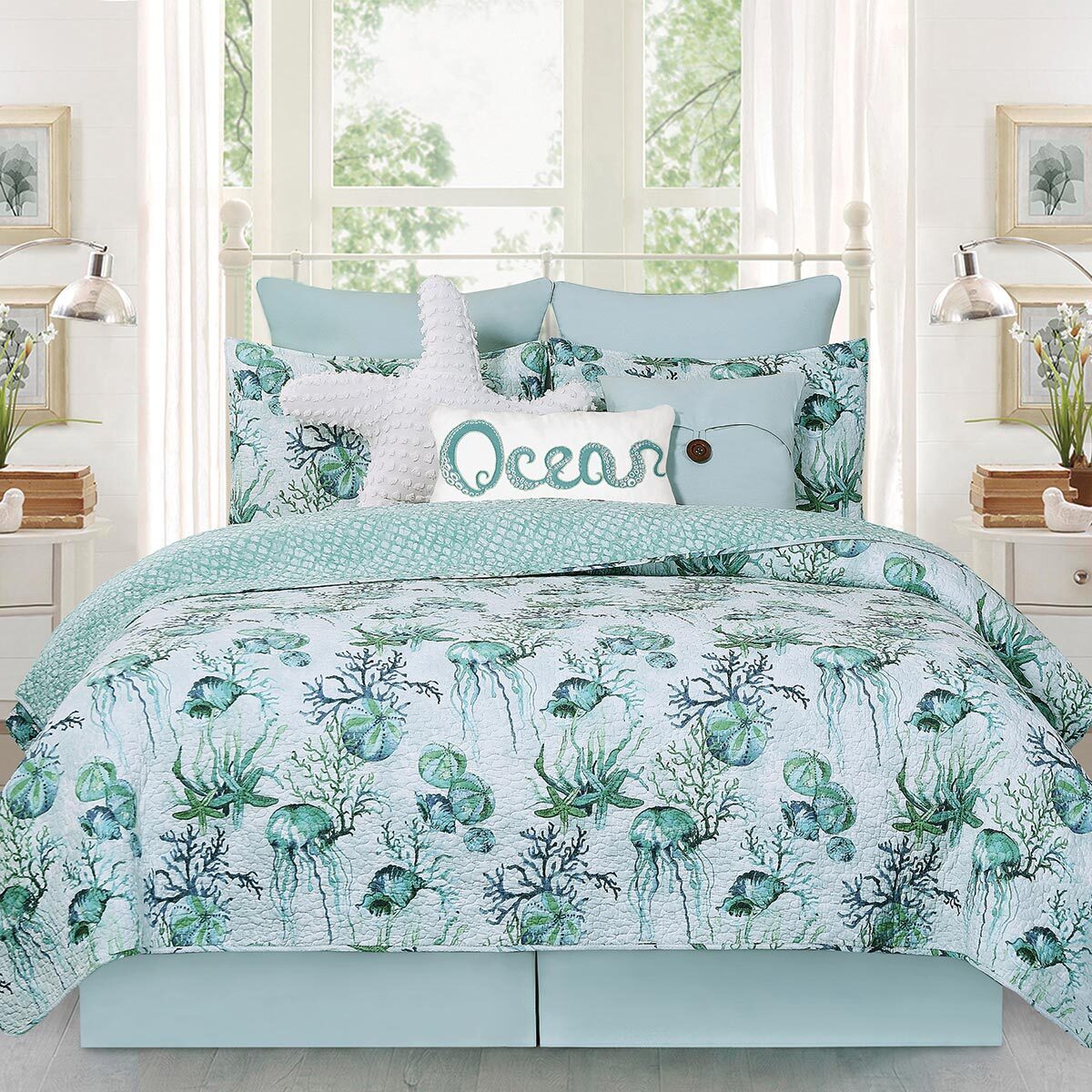 Aqua Bay Quilt Bedding Collection
