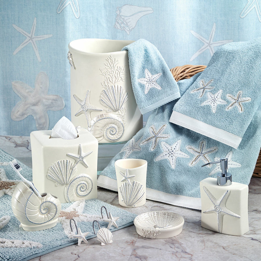 Coastal Bathroom Décor