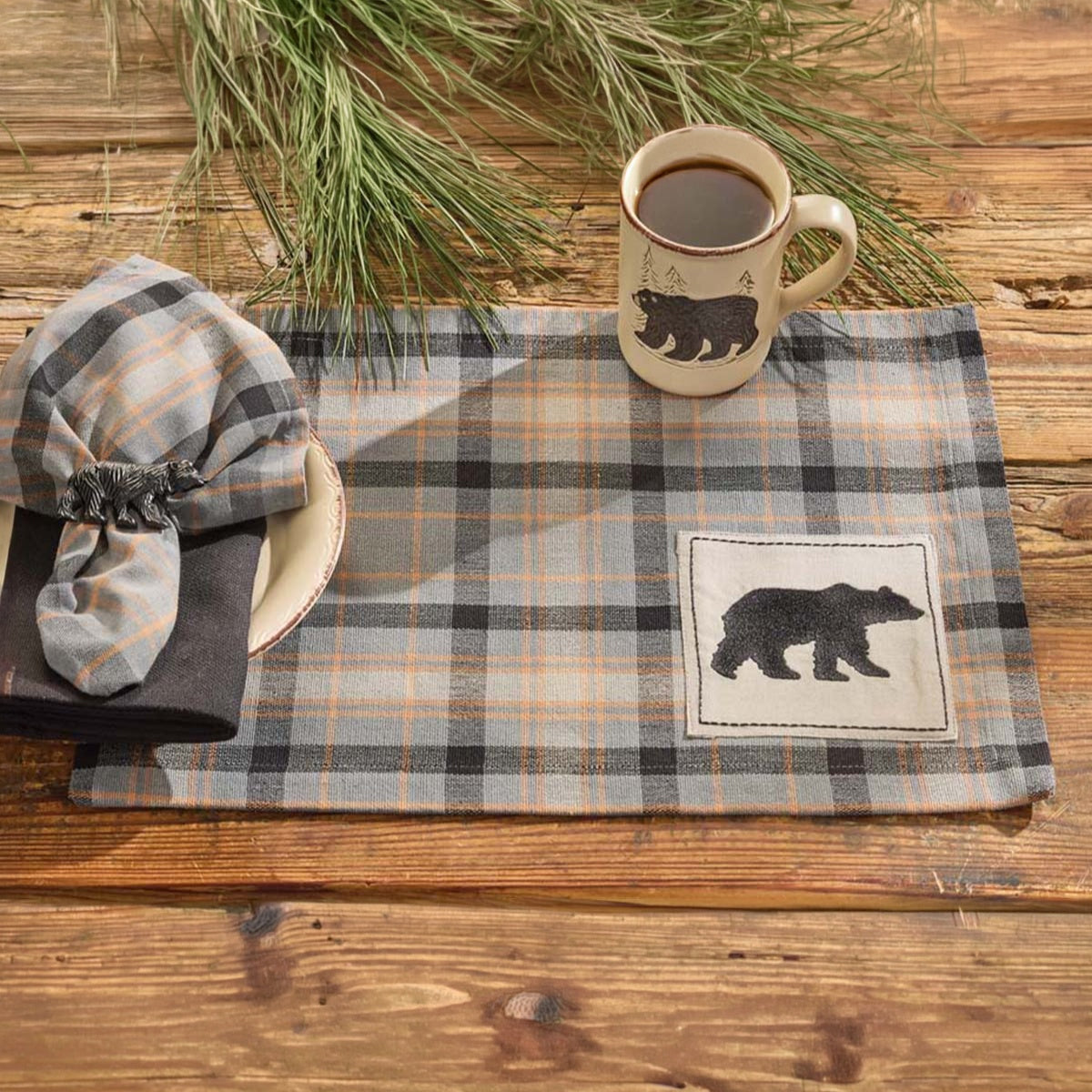 Gliding Seagulls Table Linens