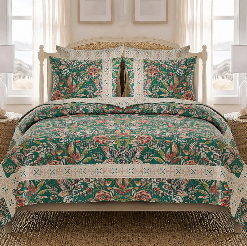 Vintage Palm Grove Quilt Bedding Collection