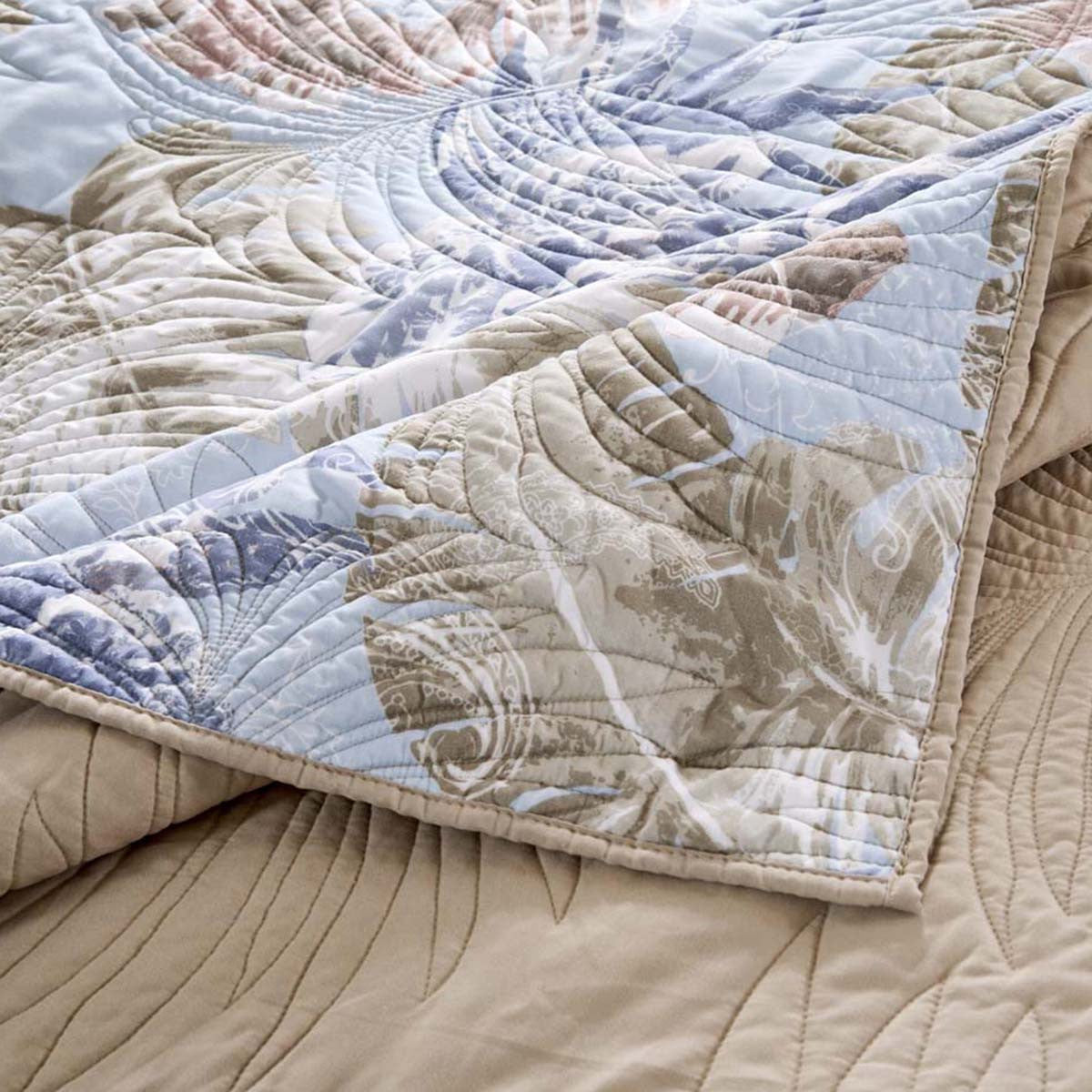 Coastal Canopy Quilt Bed Set - King
