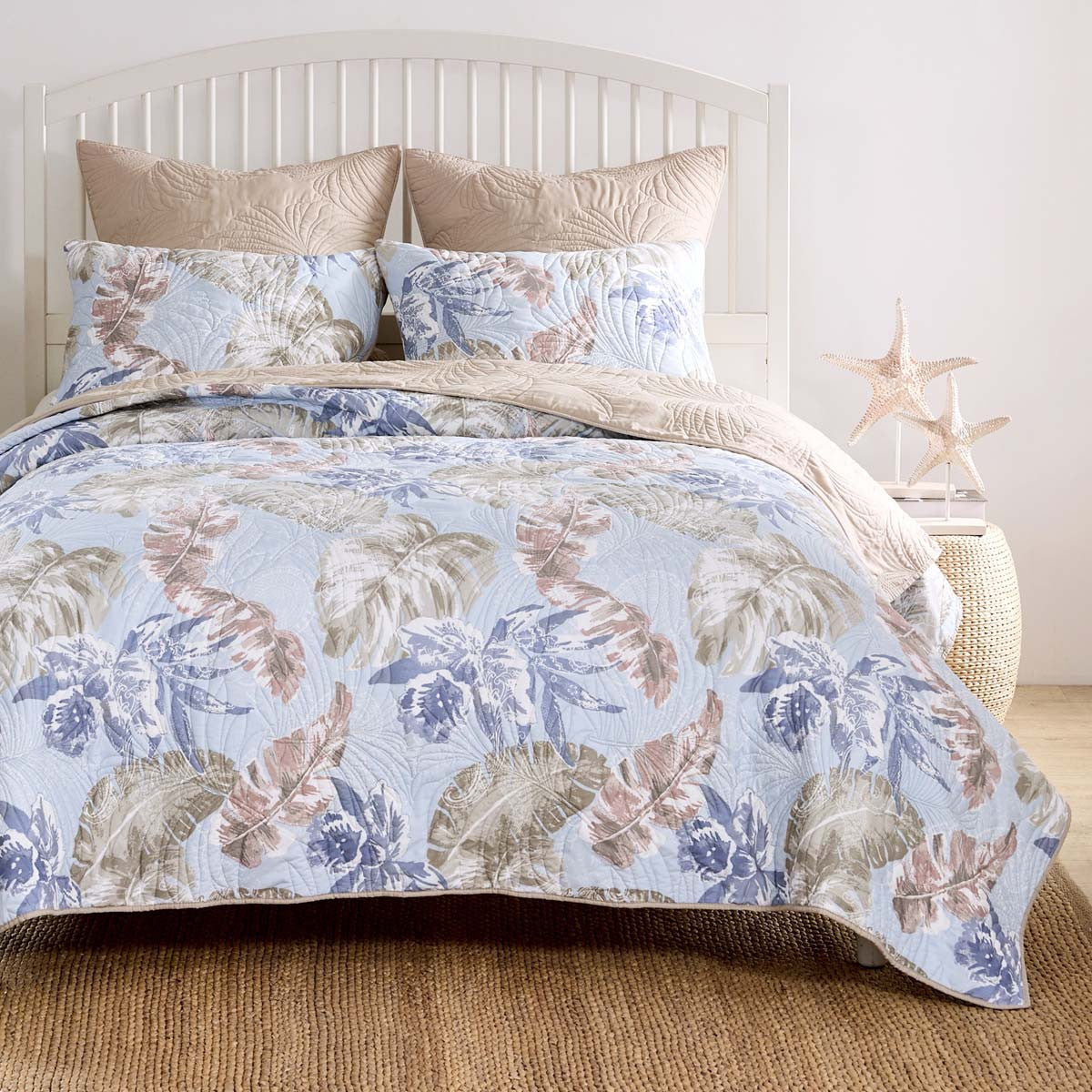 Coastal Canopy Quilt Bed Set - King