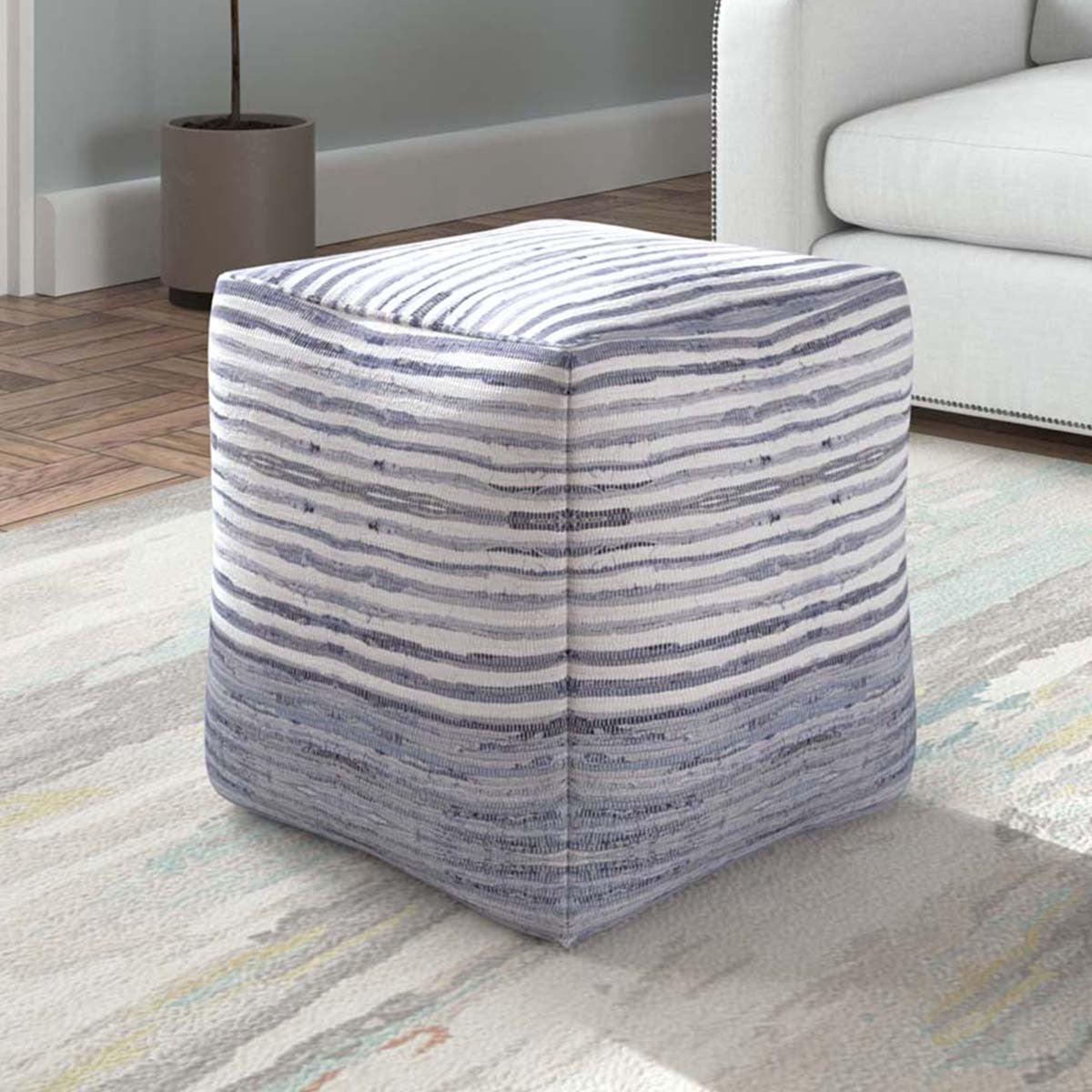 Oyster Bay Pouf