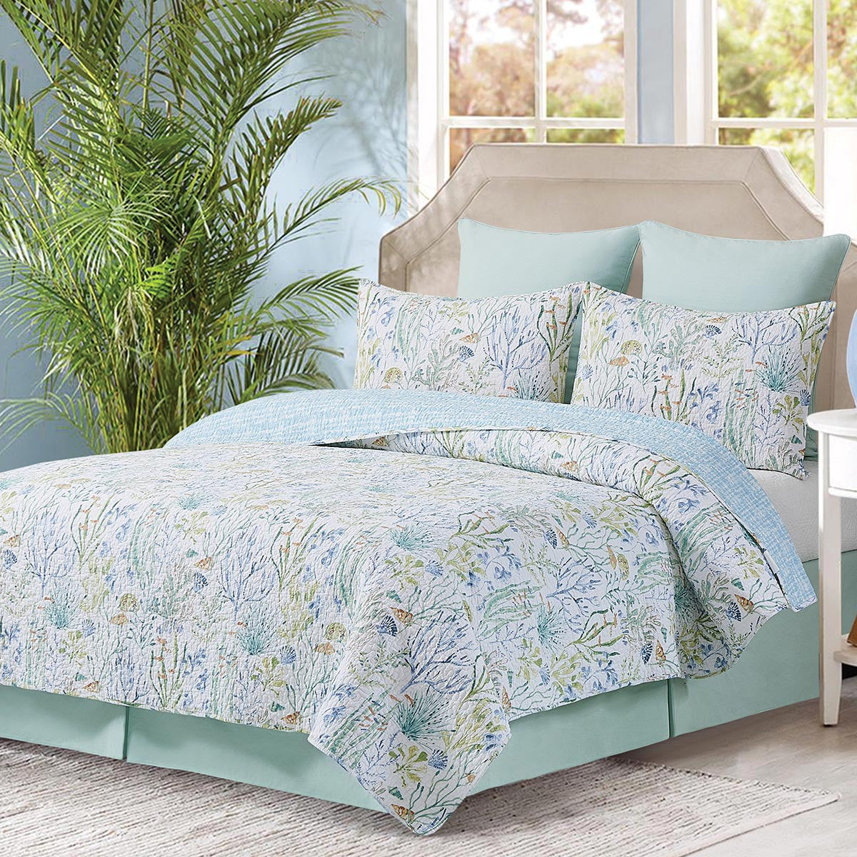 Coral Gardens Quilt Collection