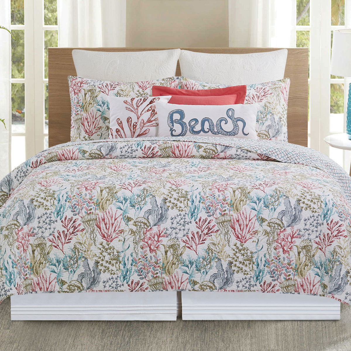Colorscape Coral Quilt Bed Set - Full/Queen