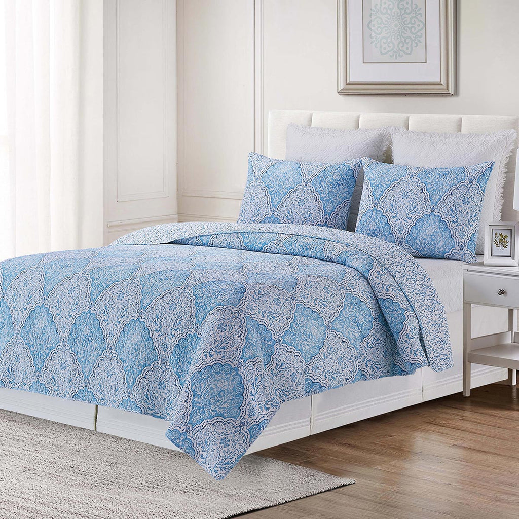 Seaside Azure Quilt Bed Set - Full/Queen