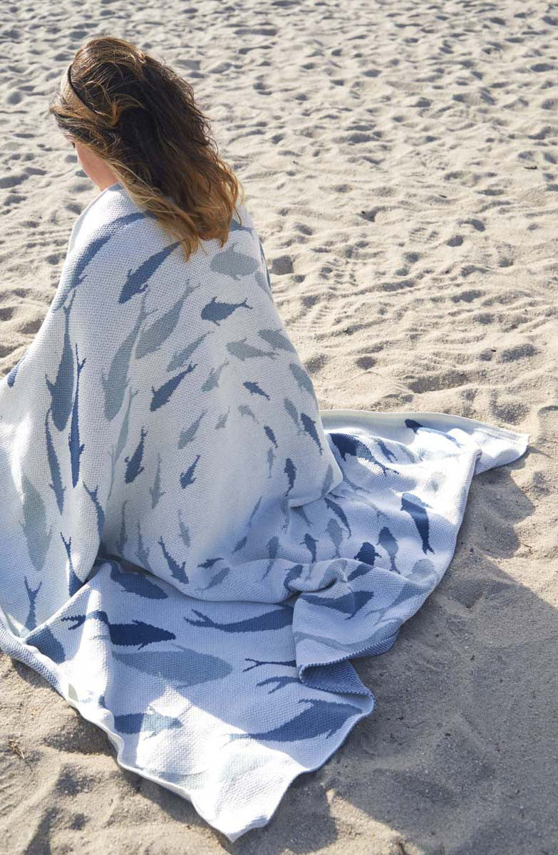 Fishtail Circle Knit Throw