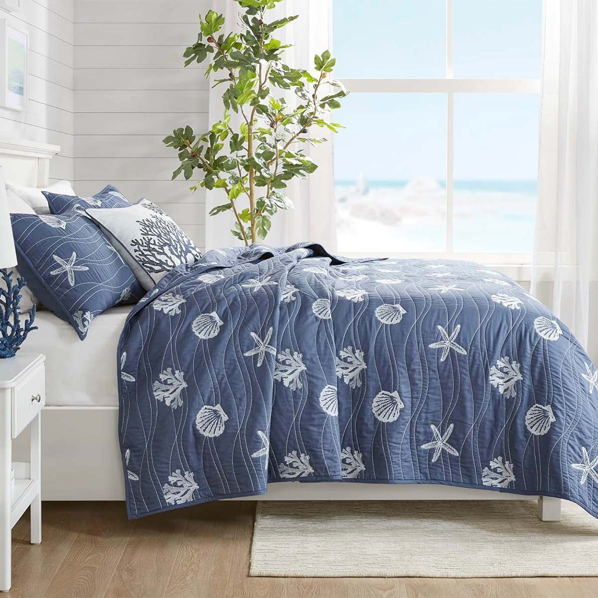 Coastal Breeze Reversible Quilt Collection