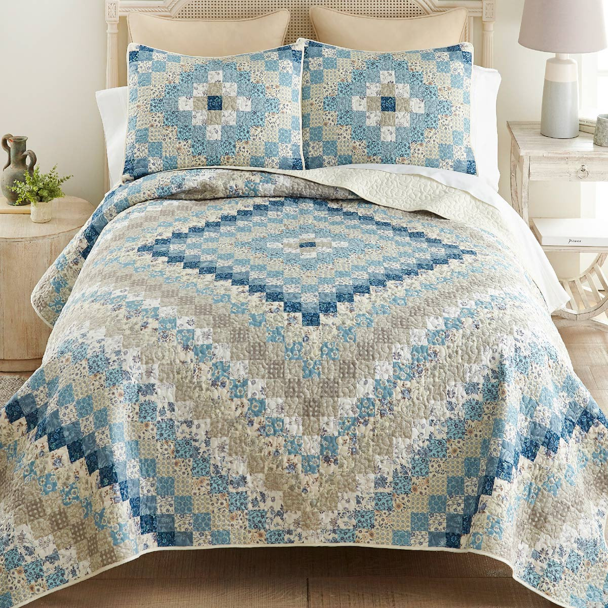 Seabreeze Diamond Quilt Bed Set - Queen