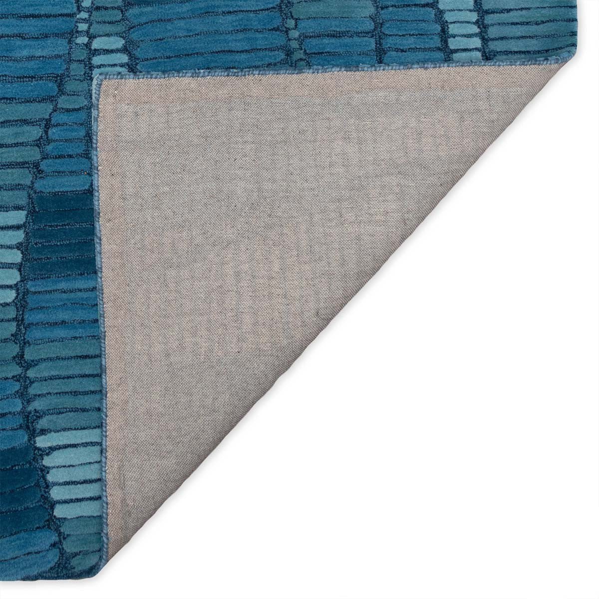 Oceans Motion Rug - 8 x 10