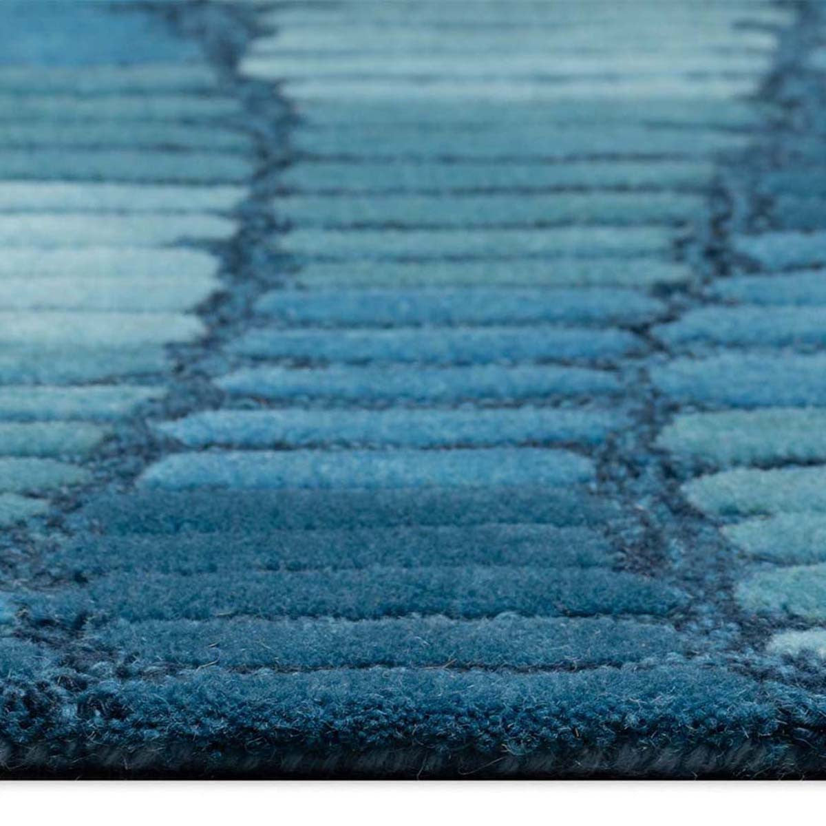 Oceans Motion Rug - 8 x 10