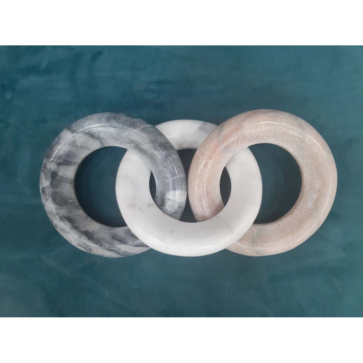 Tri-Marble Round Chain Trio