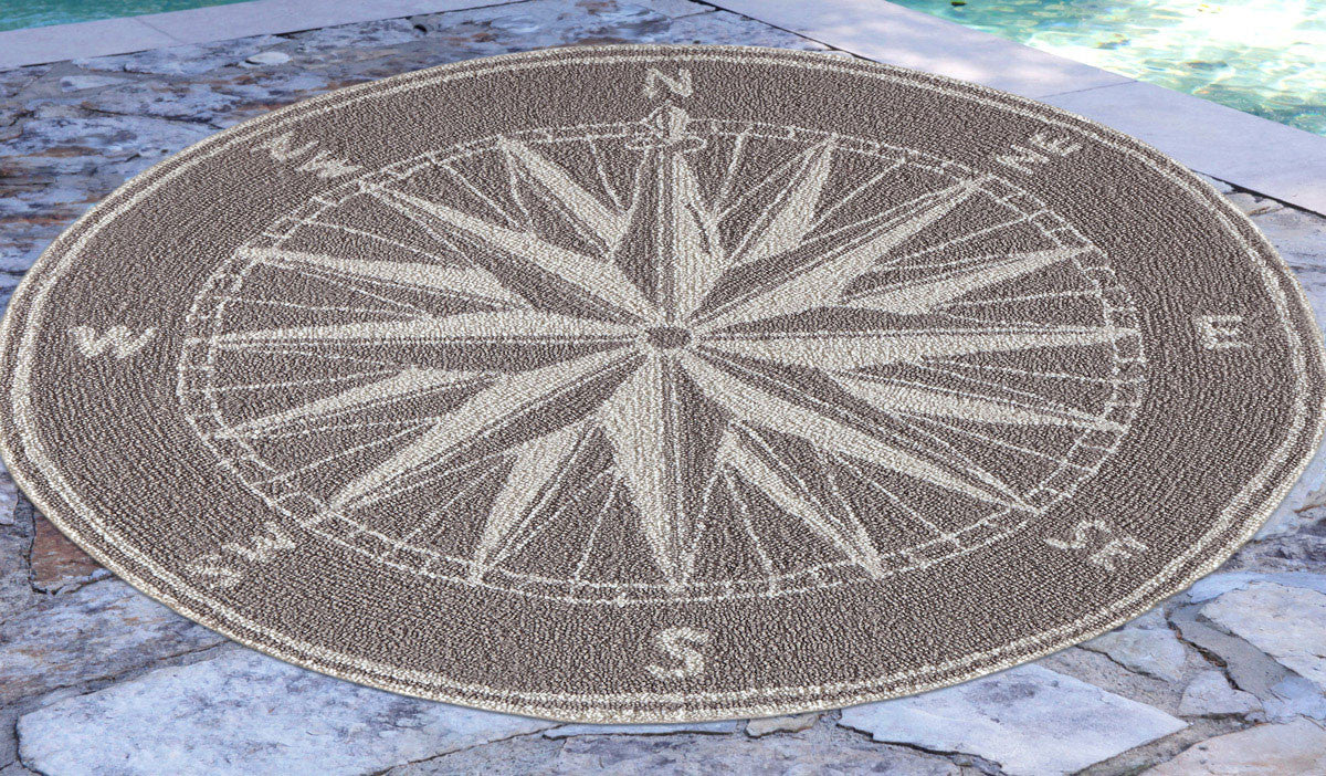 Skipper's Compass Gray Indoor/Outdoor Rug - 5 Ft. Round