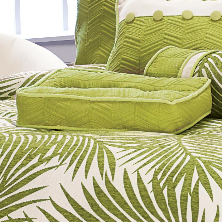 Rain Forest Leaf Boxed Pillow