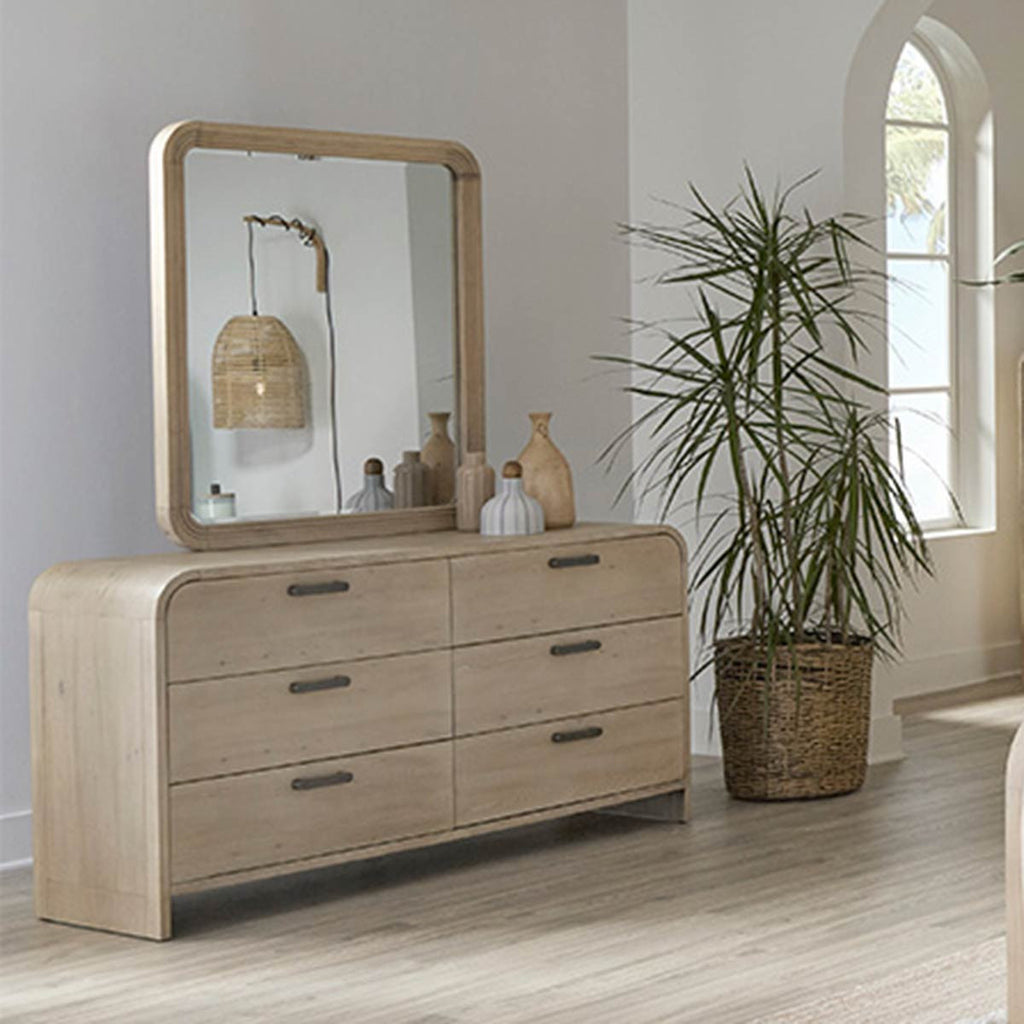 Kingston Dresser