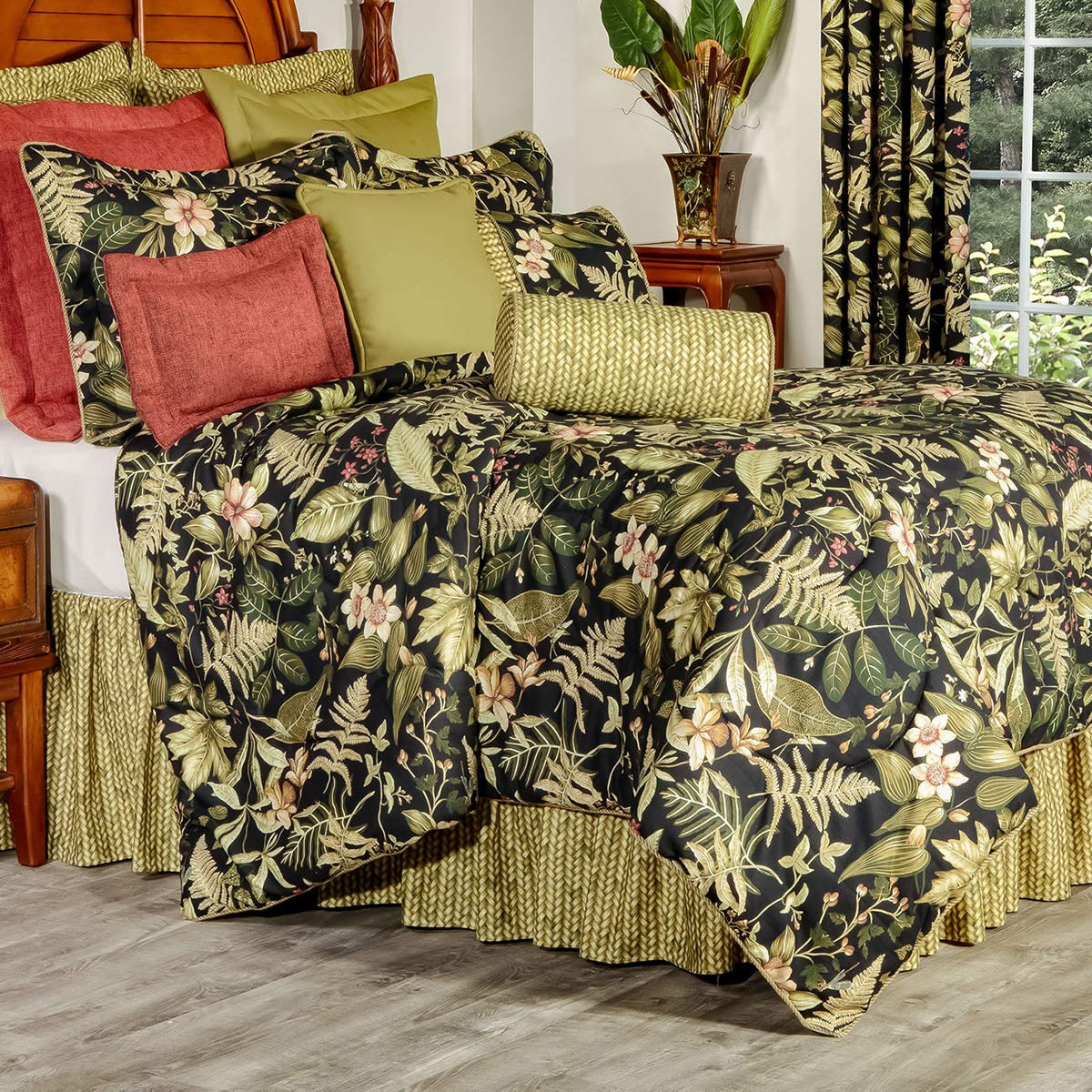 Tropical Noir Comforter Set with 15-Inch Bedskirt - Cal King