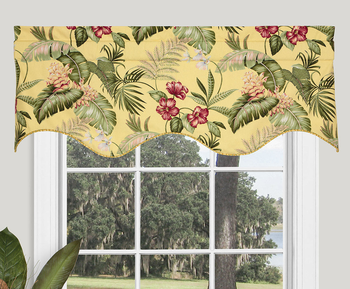 Sunny Island Scalloped Filler Valance