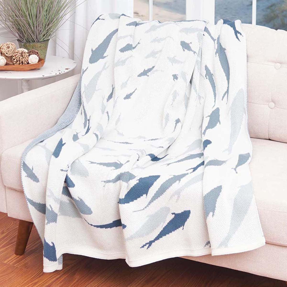 Fishtail Circle Knit Throw