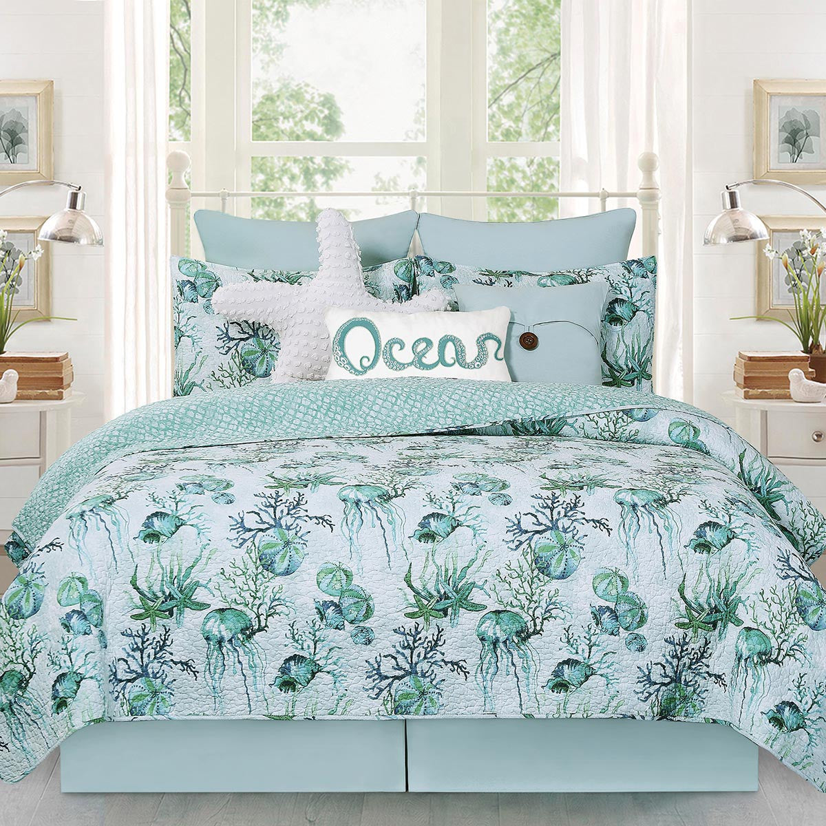 Aqua Bay Quilt Bedding Collection