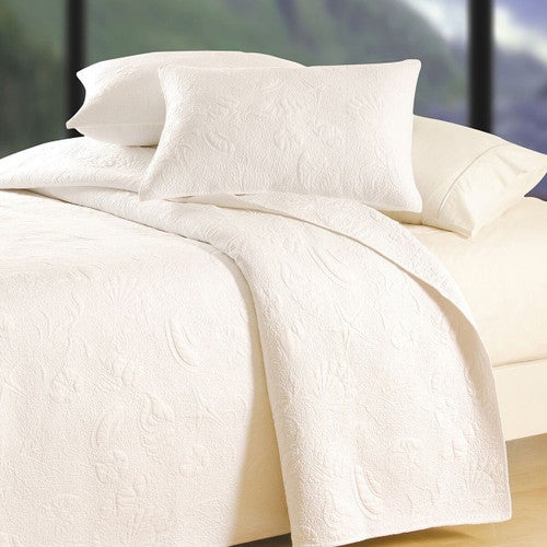 White Shell Matelasse Quilt Collection