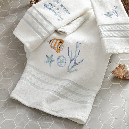 Seaside Friends Bath Towel