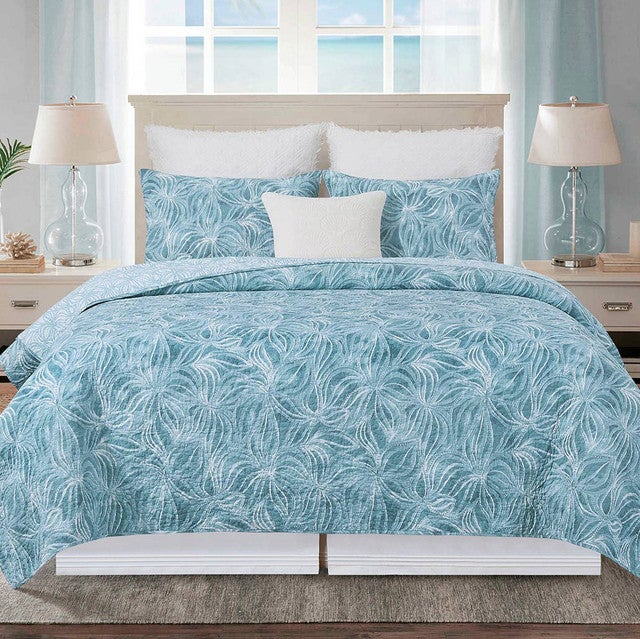 Blue Tropics Quilt Set - Twin