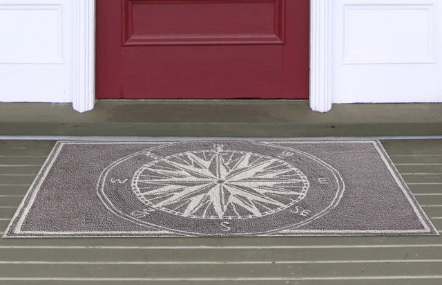 Skipper's Compass Gray Indoor/Outdoor Rug - 2 x 3